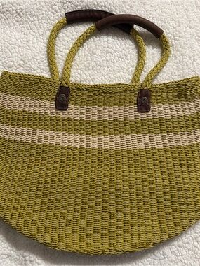 Gap Vintage Woven Straw Tote Bag in Olive with Cream Stripes